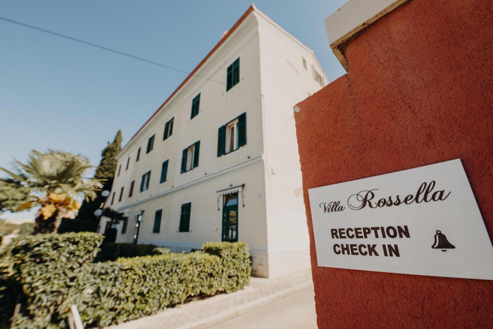 Rooms And Studios Villa Rossella 2 Rovinj Eksteriør billede