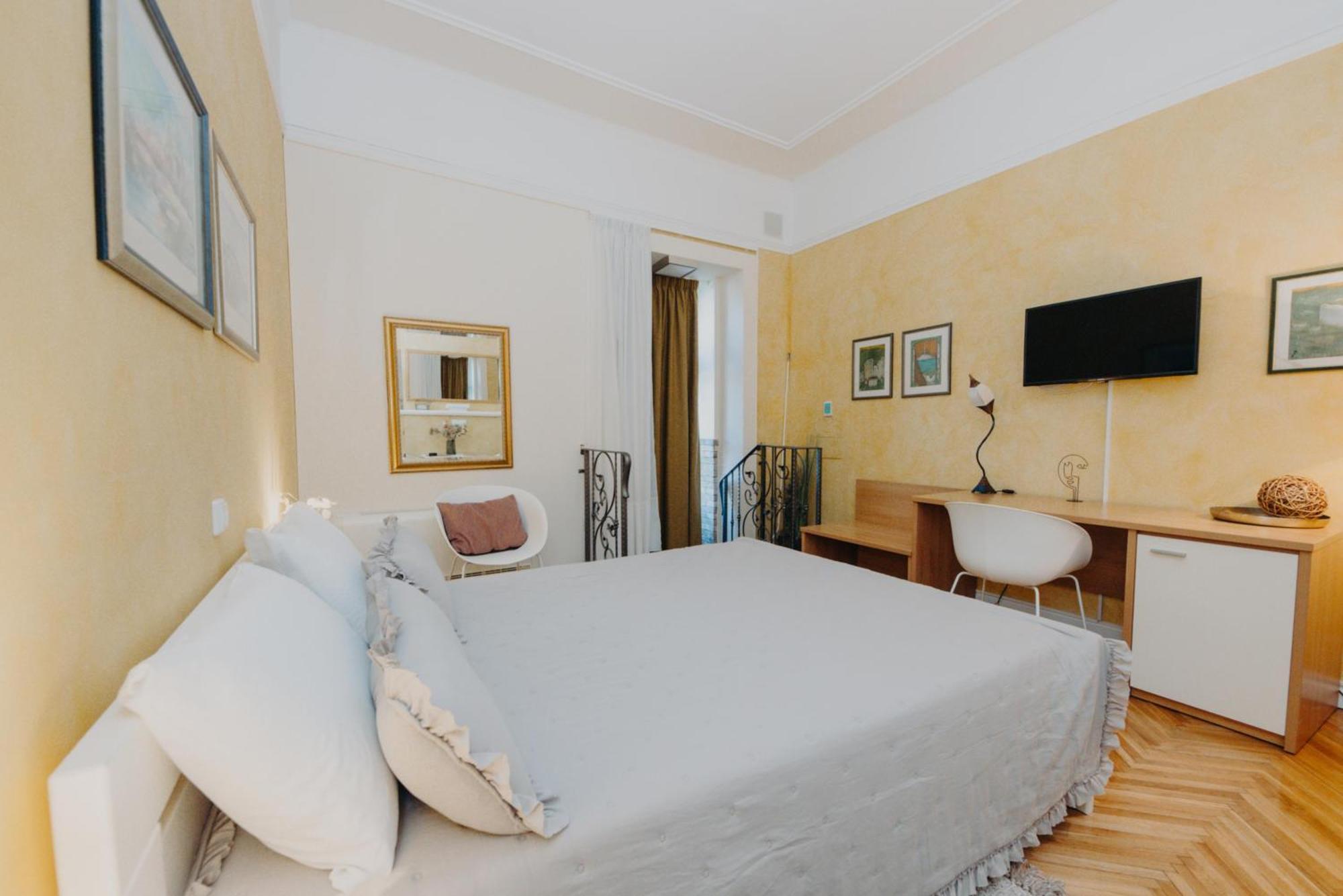 Rooms And Studios Villa Rossella 2 Rovinj Eksteriør billede