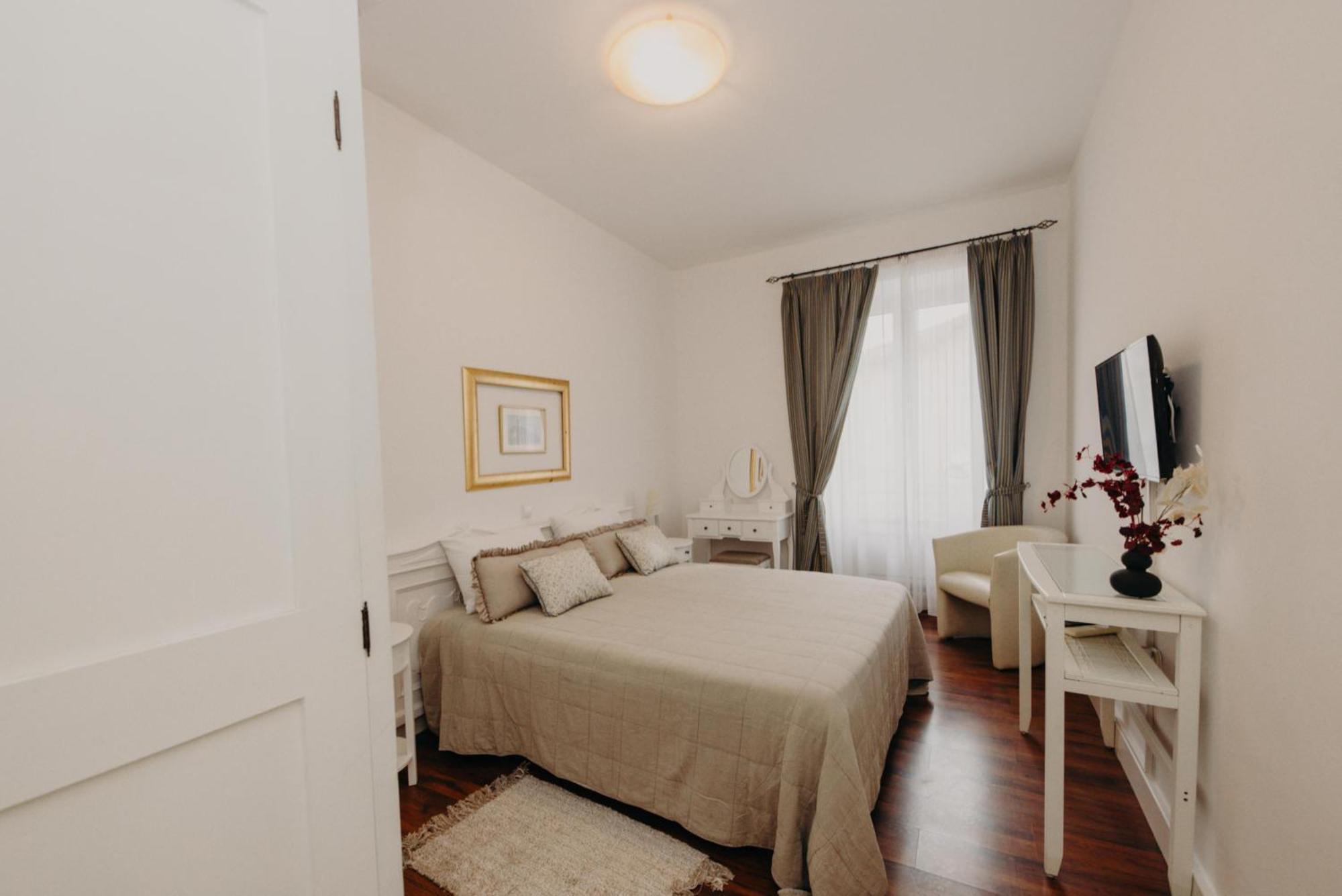 Rooms And Studios Villa Rossella 2 Rovinj Eksteriør billede