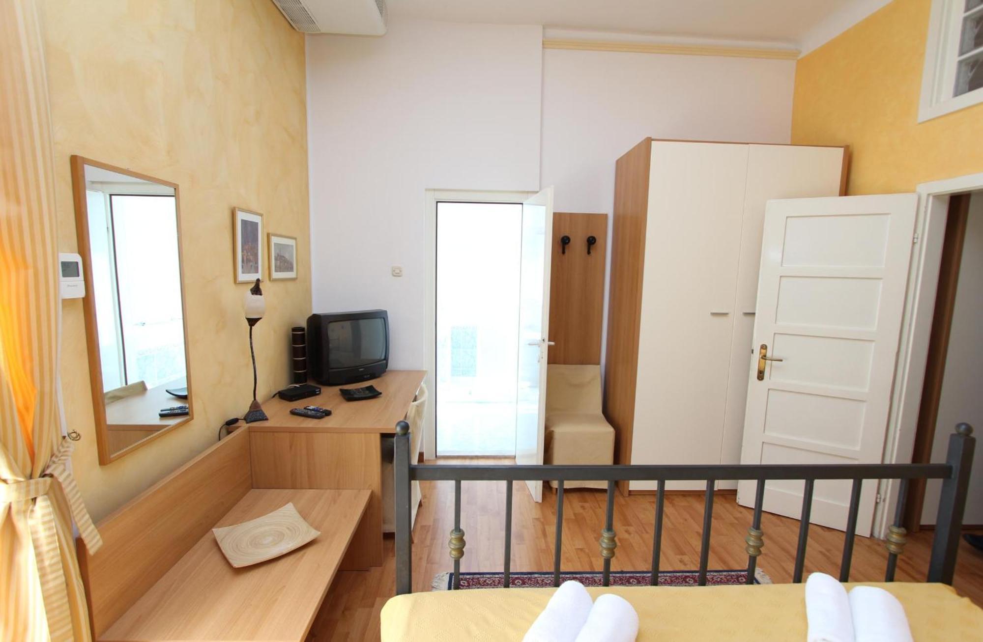 Rooms And Studios Villa Rossella 2 Rovinj Værelse billede